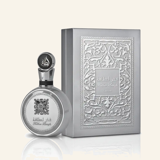 Lattafa Fakhar – Eau de Parfum für Herren (100 ml) - Produktfoto auf beigem Hintergrund