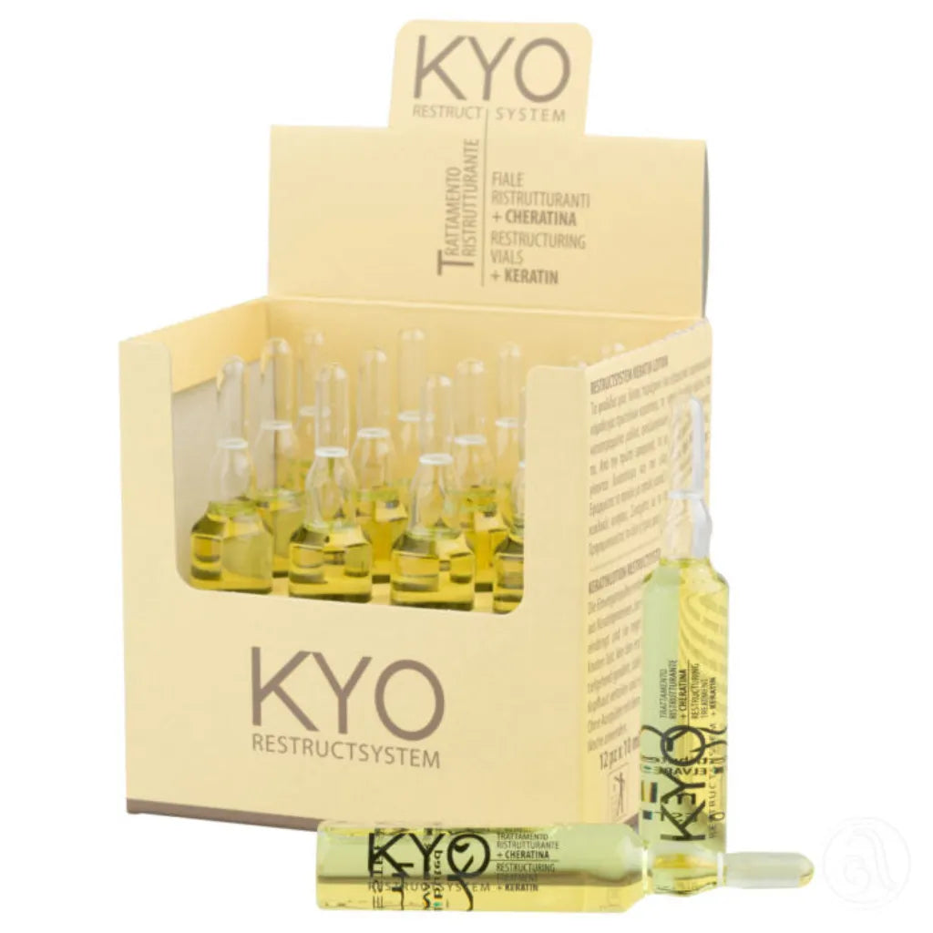 Detailaufnahme einer KYO Haarkur Ampulle mit flüssigem Keratin-Komplex.