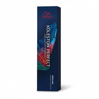 Wella Koleston Perfect Pure Naturalis 60ml Haarfarbe Tube auf weissem Hintergrund