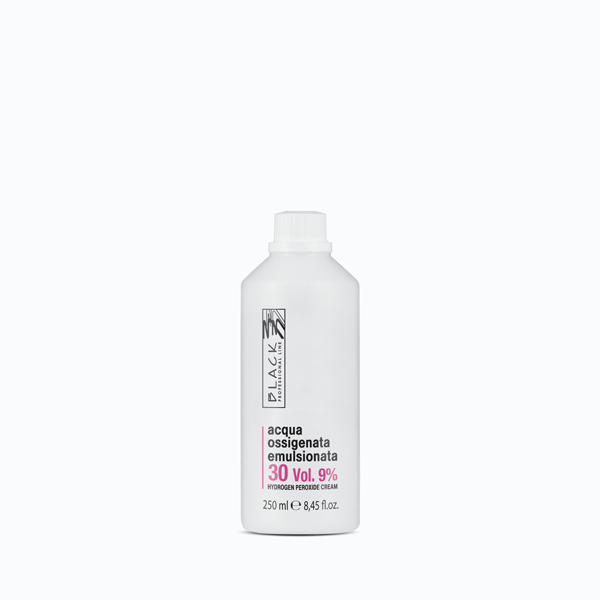 Oxidationsmittel & Farbentwickler Feinarbeiten Salonqualität - Produktfoto auf weißem Hintergrund 30_vol_250ml