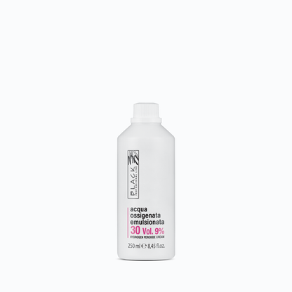 Oxidationsmittel & Farbentwickler Feinarbeiten Salonqualität - Produktfoto auf weißem Hintergrund 30_vol_250ml