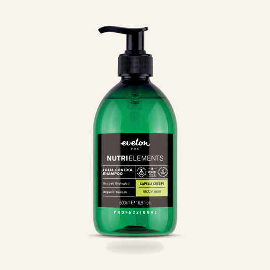 Glättendes Shampoo & Anti-Frizz Spliss Vorbeugen - Produktfoto auf beigem Hintergrund