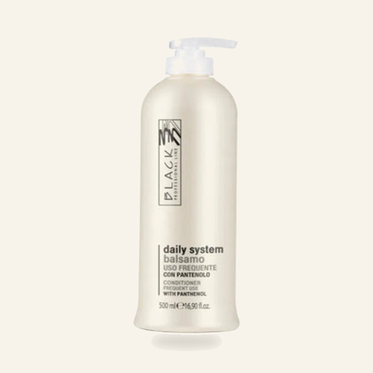 Neutraler Conditioner für den häufigen (täglichen)
Gebrauch - Produktfoto auf beigem Hintergrund