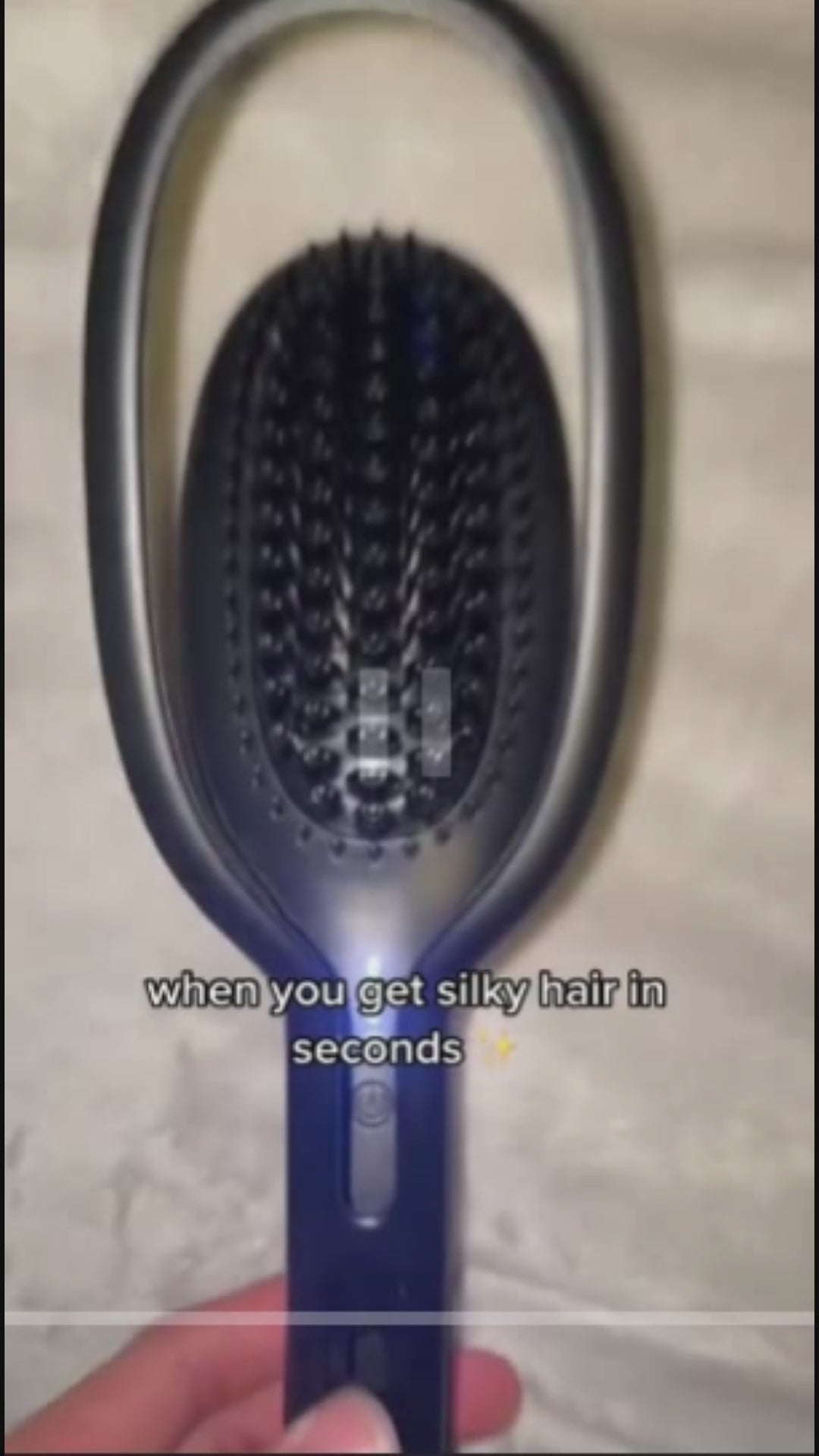 Hitze-Glättkamm für präzise Styles - Friseur-Tool bei Dr.Kalla