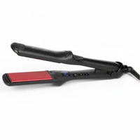 Professioneller Haarglätter mit Tourmalin-Keramik & Ionen-Generator - Produktfoto auf weißem Hintergrund