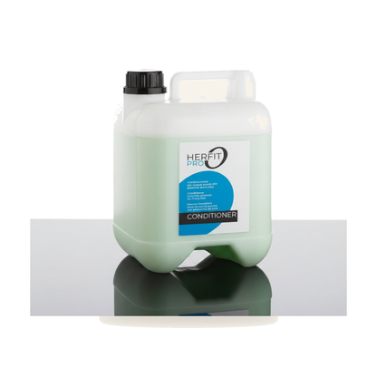 Seidenprotein Pflegespülung Antistatisch Frizz-Glättung - Produktfoto auf weißem Hintergrund