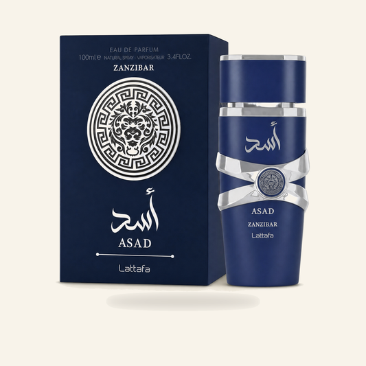 أسد ASAD ZANZIBAR – Eau de Parfum für Herren (100 ml / 3.4 oz) - Produktfoto auf beigem Hintergrund